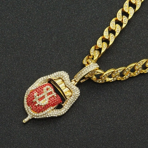 Collier cubain doré pour homme avec pendentif dollar serti de strass rouges