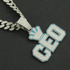 Pendentif couronne CEO glacé avec chaîne cubaine strass pour hommes bijoux de style hip hop
