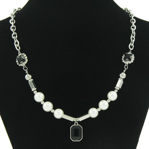 Titanium Steel Necklace With Imitation Artificial Pearl And Black Gemstone Rectangular Rhinestone Hip Hop Punk Streetwear Accessory