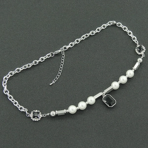 Unisex titanium steel O-chain necklace featuring black gemstones and white pearls