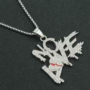 Collier hip-hop avec pendentif lettres NO LOVE serti de strass et cœur rouge craquelé