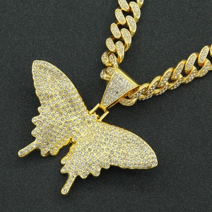Collier hip hop homme pendentif papillon doré glacé avec chaîne cubaine en cristal