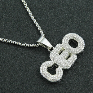 Collier pendentif CEO hiphop avec strass brillants et chaîne boîte en métal argenté