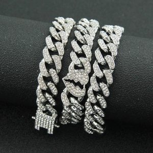 Hip hop silver Cuban link chain necklace with iced out broken heart pendant for street style