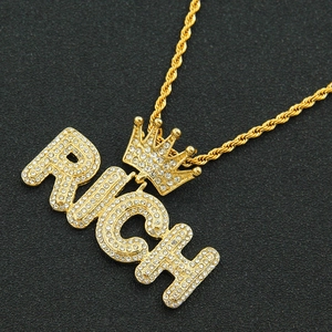 Collana hip hop con ciondolo a corona e lettere RICH, catena a corda dorata