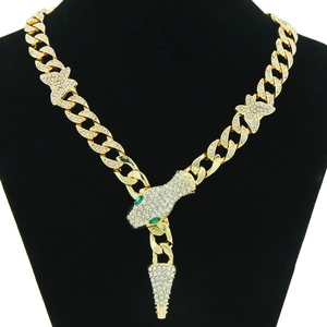 Lussuosa Collana in Lega di Zinco Con Strass Pavé Farfalla Testa di Serpente Catena Cubana Oro Argento Occhio Verde Ciondolo