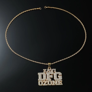 Hip-Hop-Goldkette mit dreischichtigem ZAVI DFG OZONE Buchstaben-Anhänger und Zirkonia