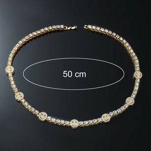 Collana tennis hip-hop dorata 50cm con faccine sorridenti e cristalli luccicanti