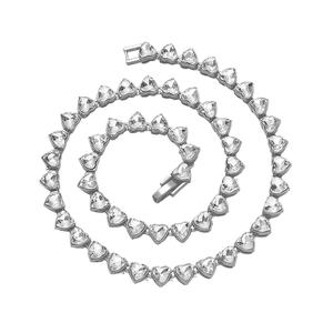 Collier tennis hip hop avec zircons transparents en forme de coeur et monture argentée