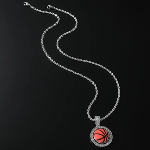 Hiphop ketting met zilveren touwketting en een met strass bezette oranje basketbal hanger