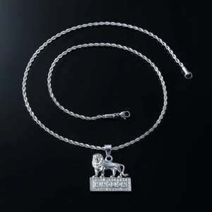 Collier lion hip hop en argent avec pendentif KINGLION serti de strass et chaîne corde