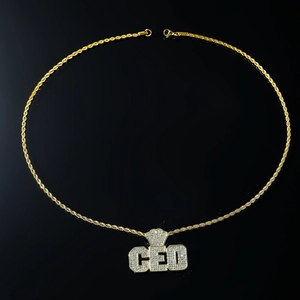 Collier Pendentif Lettre CEO Hip Hop Iced Out Alliage Zinc Strass Chaîne Corde Acier Inoxydable Bijoux