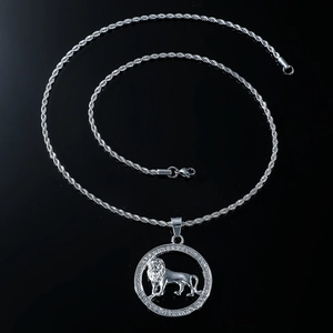 Iced out lion pendant necklace in silver finish with sparkly rhinestones and rope chain