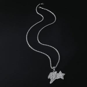 Collier hip hop argenté avec pendentif étoile 47 serti de zircons et chaîne corde