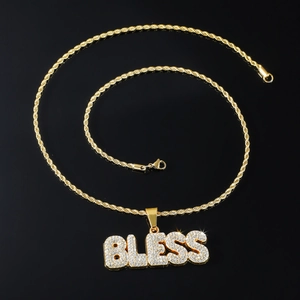Collier hip hop avec chaîne torsadée dorée et pendentif lettre BLESS glacé pour homme
