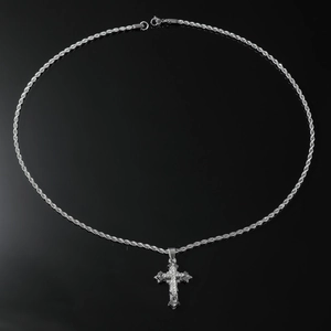 Collana hip hop da uomo con catena a fune d'argento e ciondolo a croce con zirconi