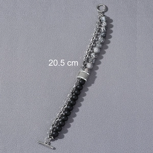 Bracelet punk pour hommes avec fermoir à bascule, perles noires mates et chaîne argentée 20,5cm