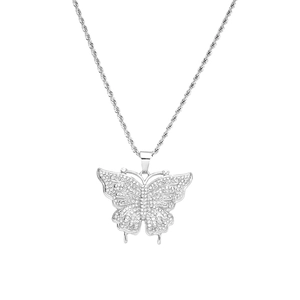 Collier hip hop argent avec pendentif papillon serti de cristaux sur chaîne torsadée