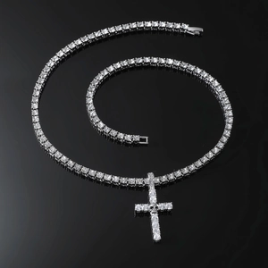 Collier tennis hip hop avec pendentif croix crâne serti de zircons finition argent