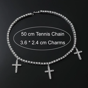 Collana tennis argento da 50cm con tre pendenti a croce ghiacciati per uno stile hip-hop