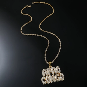 Chaîne corde dorée hip hop avec pendentif lettres AFRO CONGO serti de strass brillants