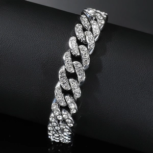 Collana cubana da 12mm color argento con pavé completo di strass su supporto nero