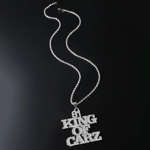 Collana hip hop con ciondolo a lettere 81 King Of Carz e catena a corda argentata