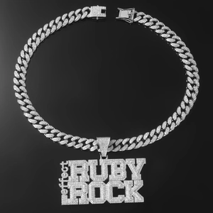 Chaîne cubaine argentée hiphop avec pendentif Ruby Rock serti de diamants pour hommes