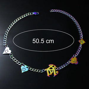 Collana hip-hop arcobaleno con ciondoli a cuore e picche, lunghezza totale 50,5 cm