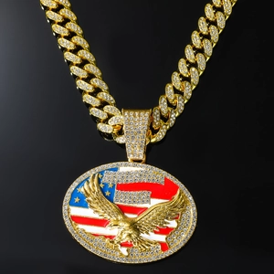 Collana hip hop con ciondolo aquila bandiera americana, catena cubana dorata e strass