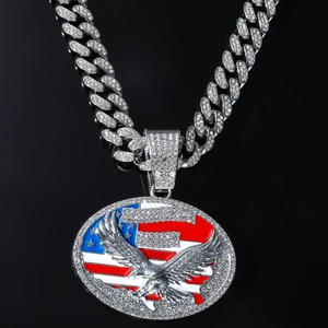 Collana a catena cubana ghiacciata con ciondolo aquila bandiera USA e strass lucidi