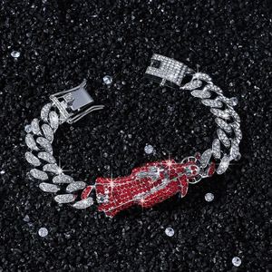 Bracelet chaîne cubaine argent hip hop avec figurine à capuche rouge glacée et fermoir