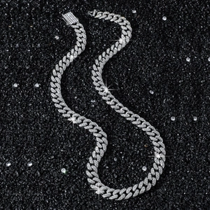Klassische 10mm silberne kubanische Gliederkette mit Strasssteinen für Herren Streetwear