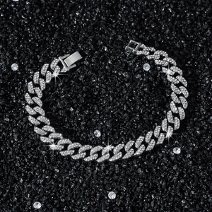 Silbernes Iced-Out-Panzerarmband mit 10 mm breitem Diamant-Rautenstich-Design