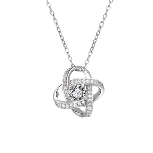 Pendaglio a quadrifoglio in argento sterling S925 con zirconi e catena a O raffinata