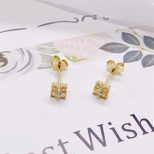Boucles d'oreilles puces en argent S925 plaqué or avec grappes de zircon carrées brillantes