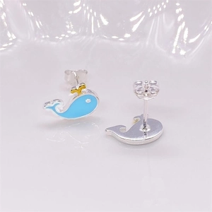 Cute S925 sterling silver blue whale stud earrings with enamel spray detail for women