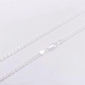 Minimalist S925 sterling silver curb chain necklace with a secure lobster clasp closure