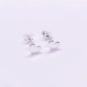 Boucles d'oreilles cœur minimalistes en argent sterling S925 avec finition polie