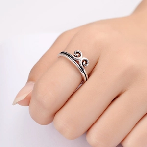 Minimalist S925 sterling silver monkey king crown ring with vintage cloud pattern for couples