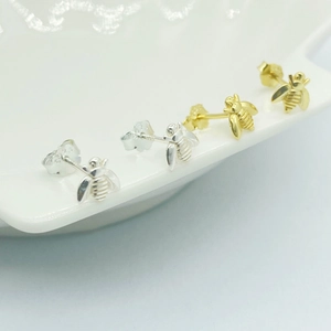 925 Sterling Silver Bee Stud Earrings For Women Cute Small Animal Honeybee Earrings Gold Silver Fashion Jewelry Gift