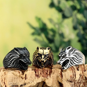 Bague Tête de Loup pour Homme en Acier Inoxydable 304 Style Vintage Punk Biker Animal Sculpté Bijoux de Fête Quotidien Homme
