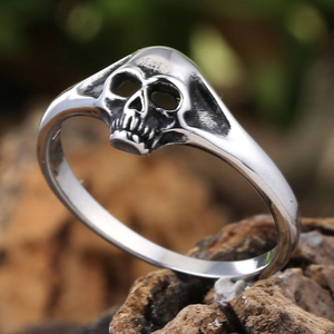 Gothic double skull heart ring in vintage black stainless steel for couples