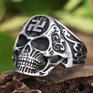 Vintage punk stainless steel skull ring for men with engraved patterns and gothic style