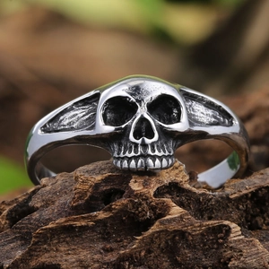 Bague tête de mort gothique rétro en acier oxydé, style vintage pour hommes et femmes