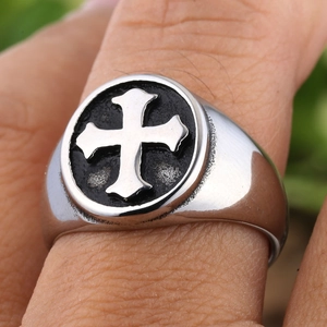 Men's retro stainless steel ring with a silver cross on black round face, biker style