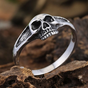 Bague Crâne en Acier Inoxydable 304 Vintage Punk pour Hommes Femmes Anneau Squelette Gothique Bijoux Unisexes de Mode