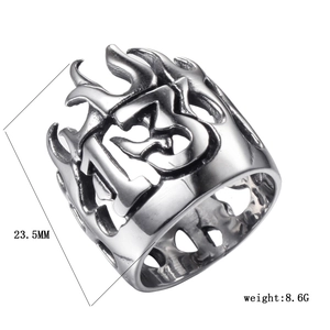 Detail view of retro steel ring featuring number 13 with flame design and 23.5mm height