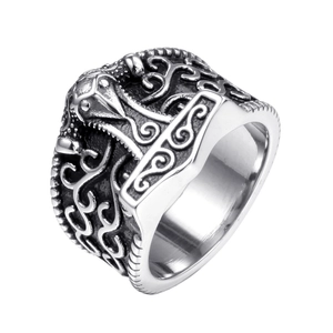 Bague Viking en argent avec relief tête d'aigle et gravures détaillées pour hommes