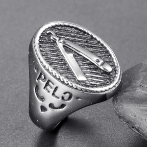 Anello con sigillo retrò in acciaio inossidabile da uomo con rasoio e incisione PELO